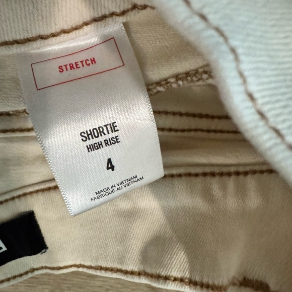 Express High Rise Cream Shorts - Picture 3 of 3